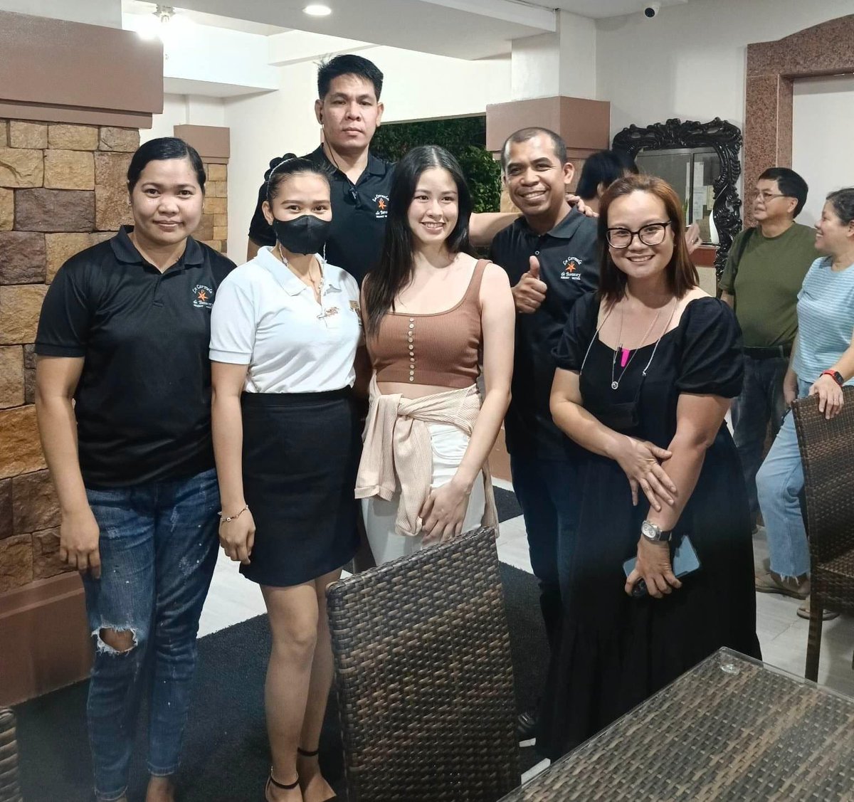 so happy for kisses talaga, di ko ma explain yung nararamdaman ko HAHAHAH 😭😭

#KissesDelavin <a href="/KissesDelavin/">Kisses Delavin</a>