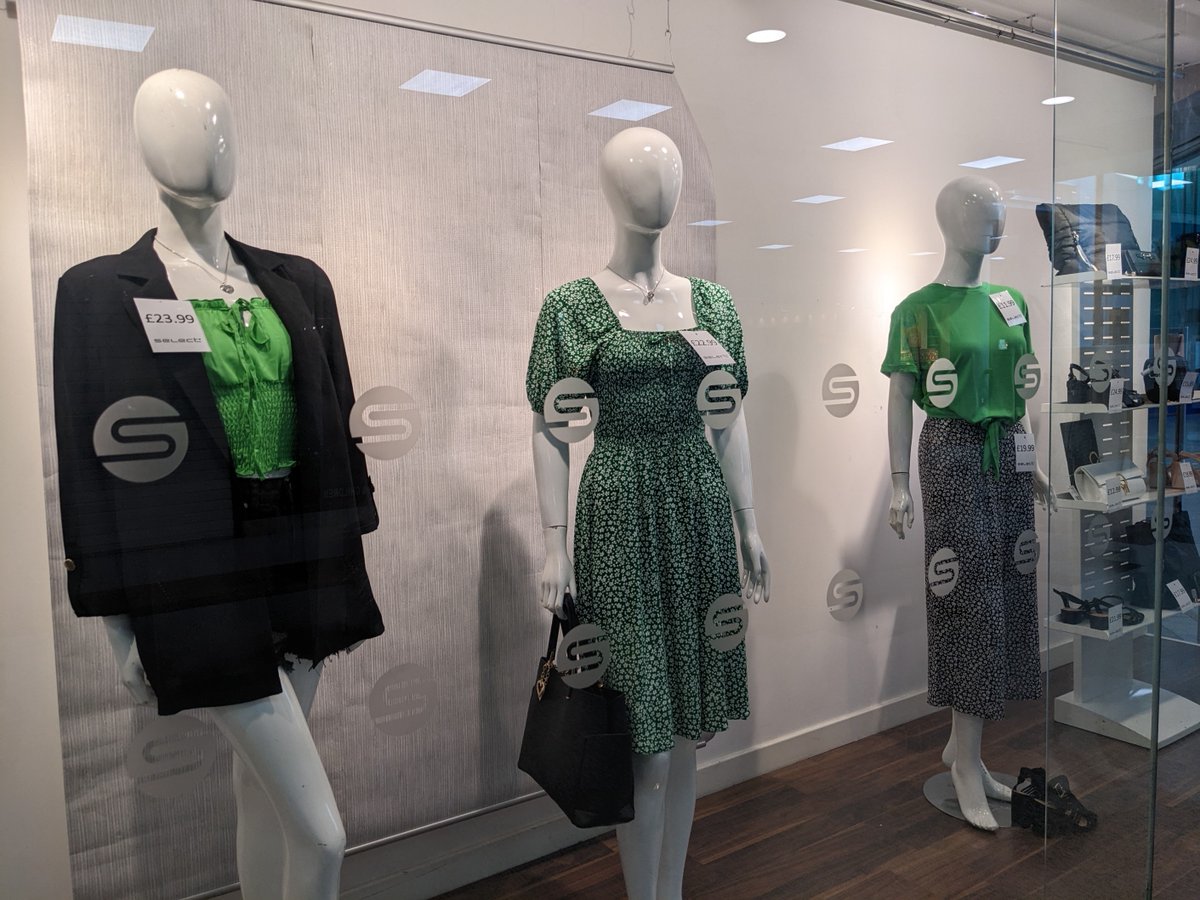 AlhambraCentre's tweet image. @SelectFashion has your Spring wardrobe sorted! Zesty greens 💚 and pastel peach 🍑 are the colours of the season - which will you be wearing? 🤔

#SelectStyle #SlayInSelect #SpringFashion