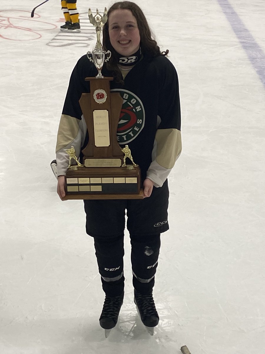 Lisa Goldsack (@goldsacklisa) on Twitter photo Playoff Championship trophy to finish off a tremendous season! Thank you coaches <a href="/LDevilettes/">London_Devilettes</a> for your time and dedication. #WomensHockey #TEAM Playoff Championship trophy to finish off a tremendous season! Thank you coaches <a href="/LDevilettes/">London_Devilettes</a> for your time and dedication. #WomensHockey #TEAM