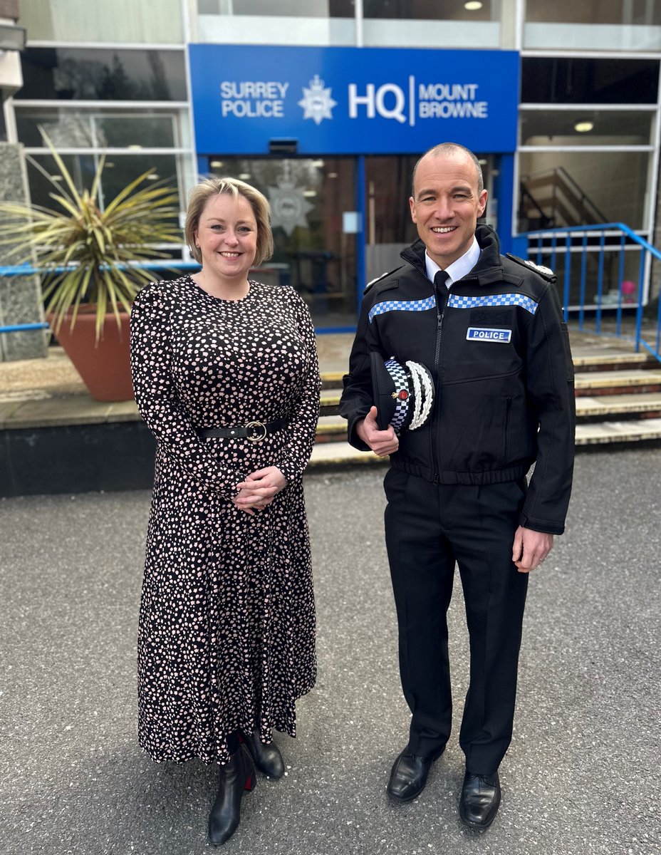 SurreyPCC's tweet photo. 👮HE'S ARRIVED! Commissioner @_Lisa_Townsend has today welcomed Tim De Meyer to his new role as the new Chief Constable for @SurreyPolice.

Read more 👉 https://t.co/Nrgzo8Z2HZ https://t.co/7AKU2MwCpP
