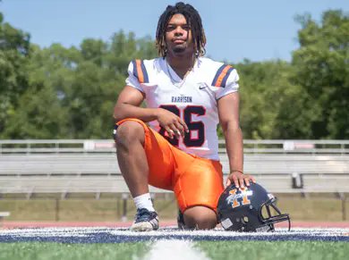 CoachScheib's tweet photo. Congrats to Josh McKelvin Harrison High School and SOS camper on his Academic All State selection  @JoshMckelvin @HHS_Raider_FB @HHSPrincipal10 @Raider_SS https://t.co/secf741pf0 https://t.co/vLfjPdwZQa