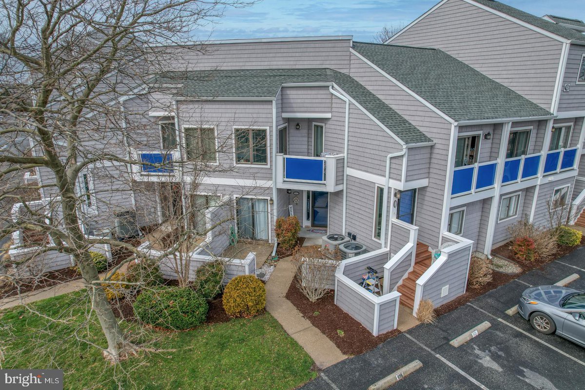 FerrisLaurie's tweet photo. Just Reduced!  $439,900.00, 2BR, 2BA, 39972 SUN DR E #515, Fenwick Island, DE 19944, Full Details https://t.co/PUAOljfzhU https://t.co/c4B7vyHxz9