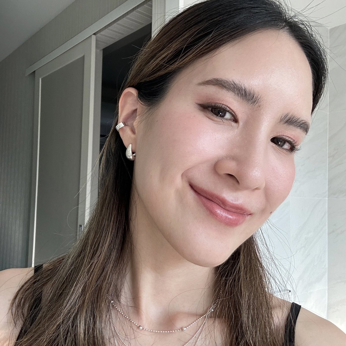 mkmicky's tweet photo. Tarte Maracuja Juicy Lipstick🍍 เนื้อ hybrid เป็นทั้ง lipstick &amp; balm ชุ่มชื้นเนื้อบางเบา ไม่หนักไม่ตกร่อง มีส่วนผสมหลักของเสาวรส หรือเรียกว่า Maracuja ในภาษาบลาซิล! พิกเมนต์ชัด ถ้าไม่ได้กินอะไร ก็อยู่ได้ยาวๆ สีที่ทาคือ Rose

พิกัด: @SephoraThailand

#Mickyyyy #Tarte https://t.co/CIEHIt7OH6