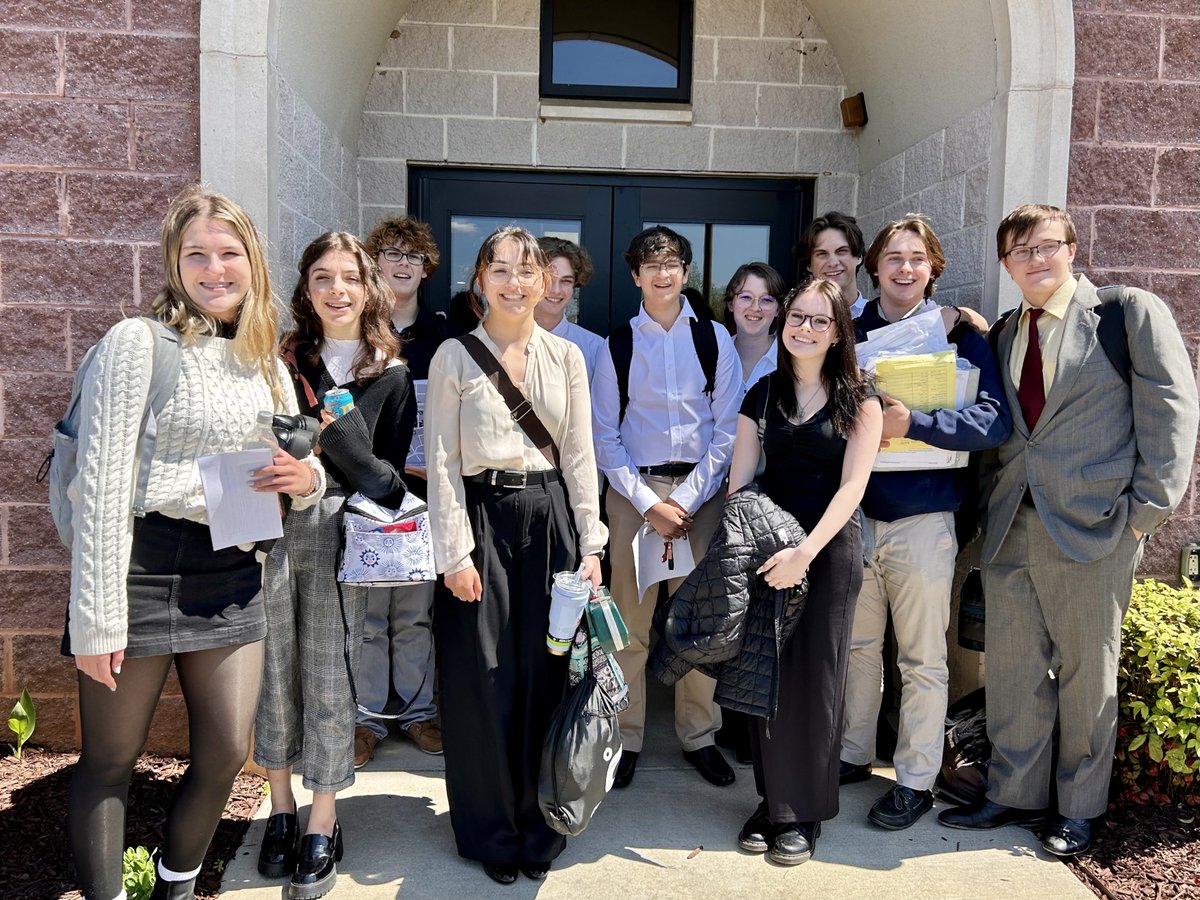 stannerockhill's tweet photo. Our first Model UN Team in 3 years and this team stepped in and stepped up! They networked, made motions and spoke in front of committees. A special thank you to Mrs. Bohnen for leading this special group! #stannestrong #wearestanne https://t.co/c7CE3h3GlY