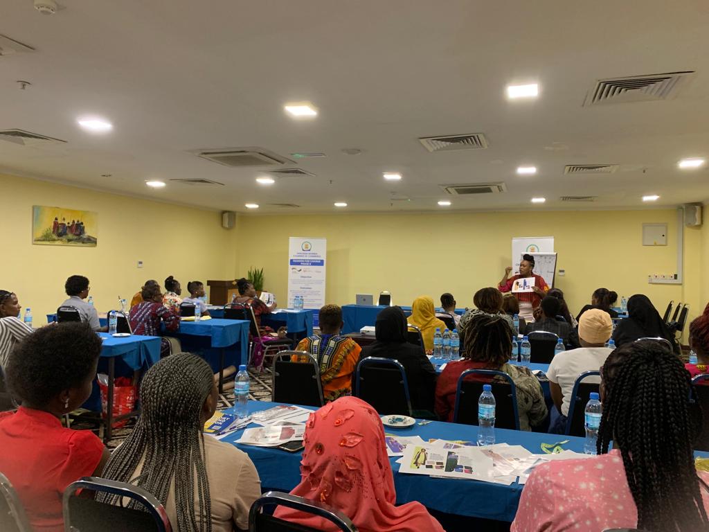 TanzaniaWomen's tweet photo. the latest trends in sustainable fashion and challenge Women and Youth SMEs to think outside the box when it comes to design process.
Supported by;@giz_gmbh
Implemented by;#BSfD @U_Mahadi @GermanyTanzania @LydiaKoch_ @EddaOtieno @eacgiz @hamza_mwajuma @CloudsMediaLive https://t.co/Bin9QXA2a2