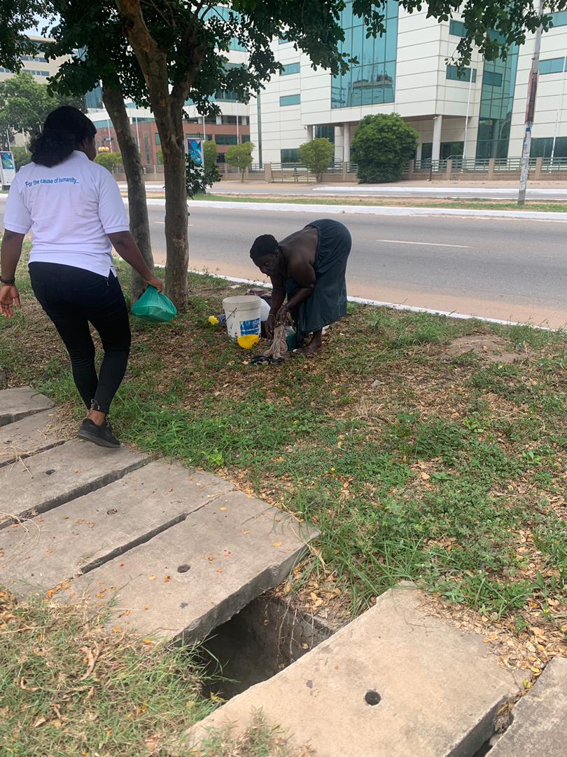 AdjimaniNGO's tweet photo. Whatever good you do for humanity, you have done for divinity. #OutreachDay #jpadjimanifoundation #forhumanity https://t.co/ARDDOpBFDr