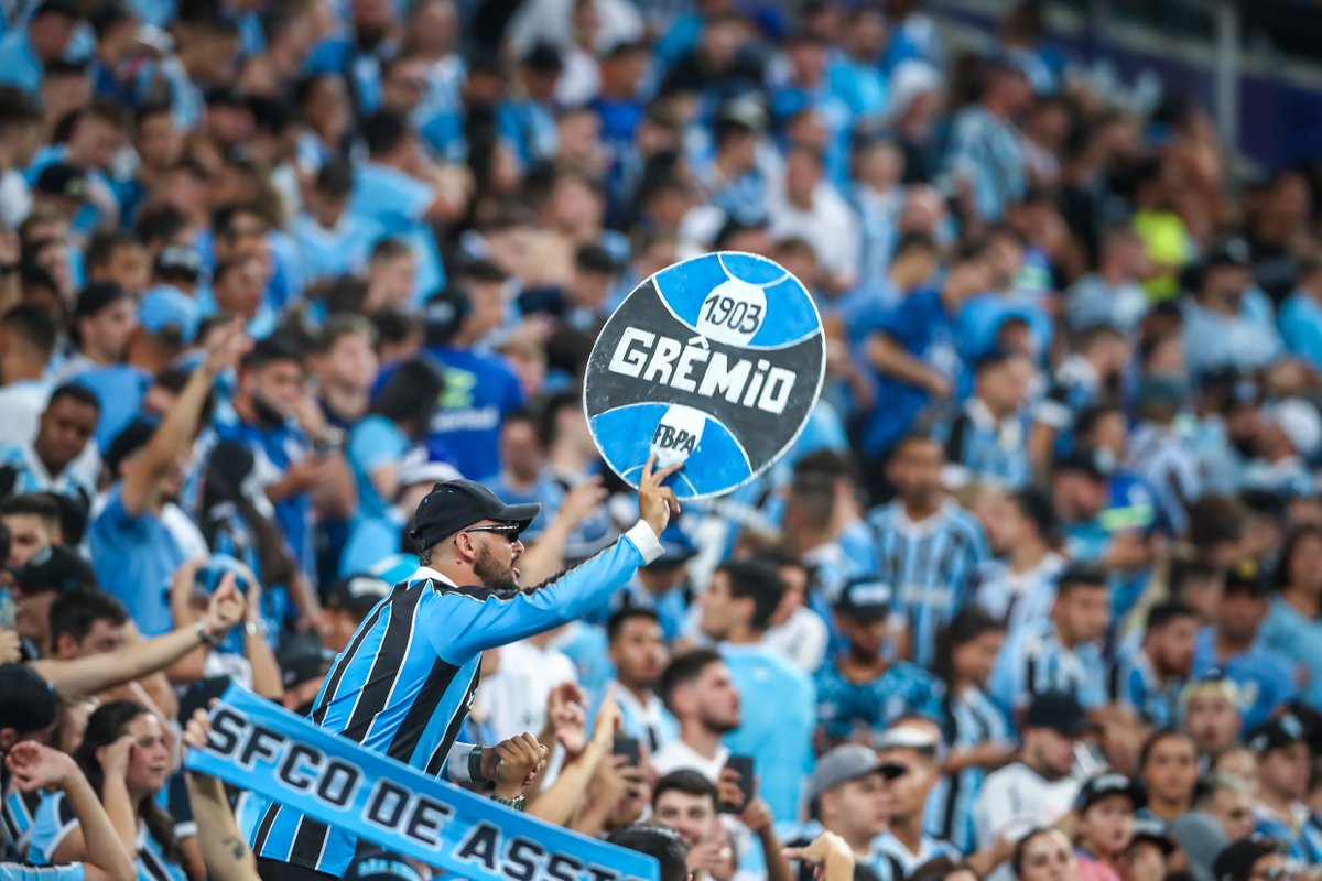 Grêmio se aproxima dos 95 mil sócios e pode bater marca em final contra o Caxias