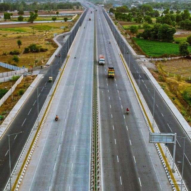 Gadkari highlights completed Chiloda-Naroda 6-lane highway in Gujarat