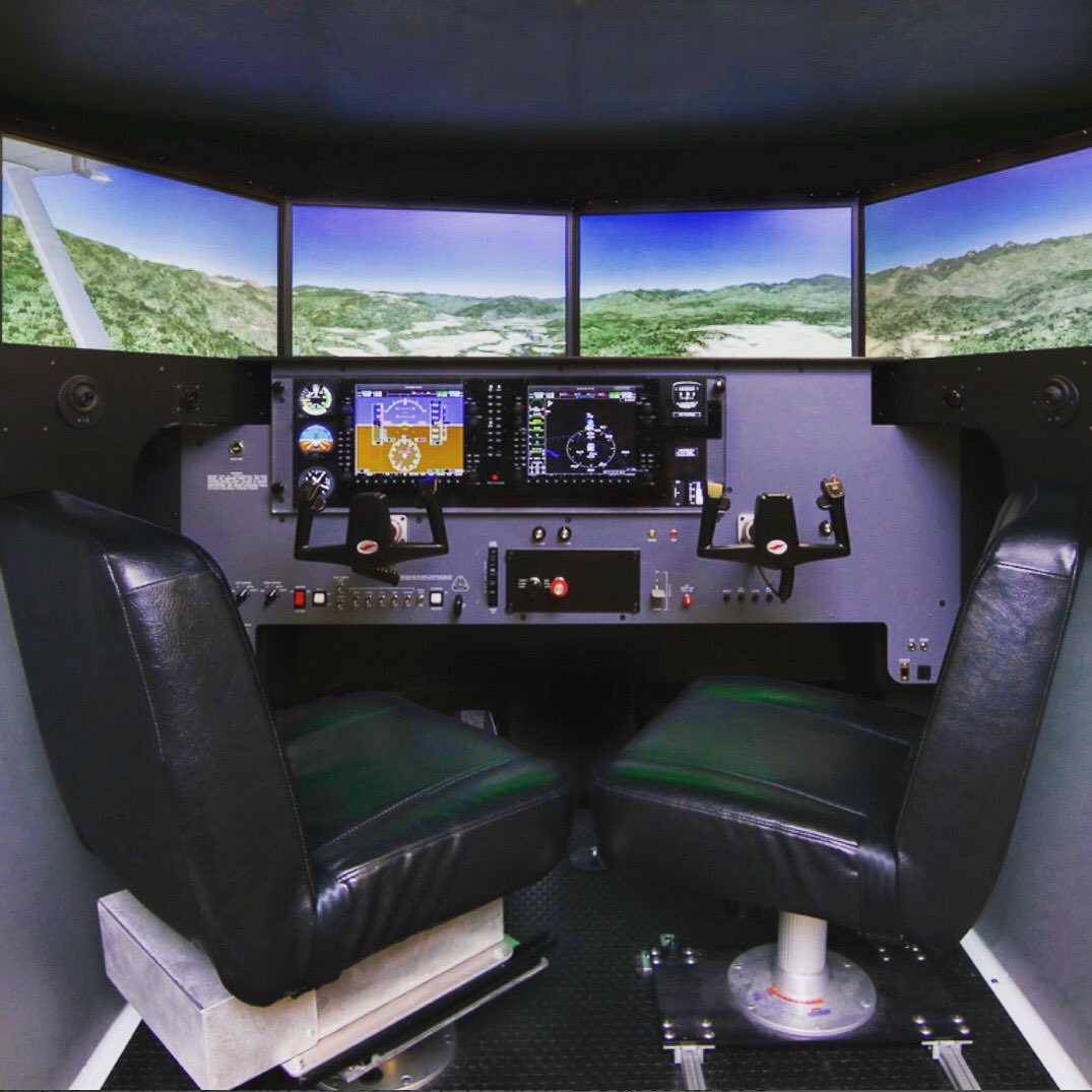 At #flight6ix learn to fly using #redbirdflight simulator starting from $125 ✈️ #flight6ix #planetakingoff #flightschoolcanada #canada🇨🇦 #ontariocanada #guelphontario #guelphbusiness #guelphschools #epicadventures #grouponcanada #groupon #learntofly #becomeapilot #cessna #c120