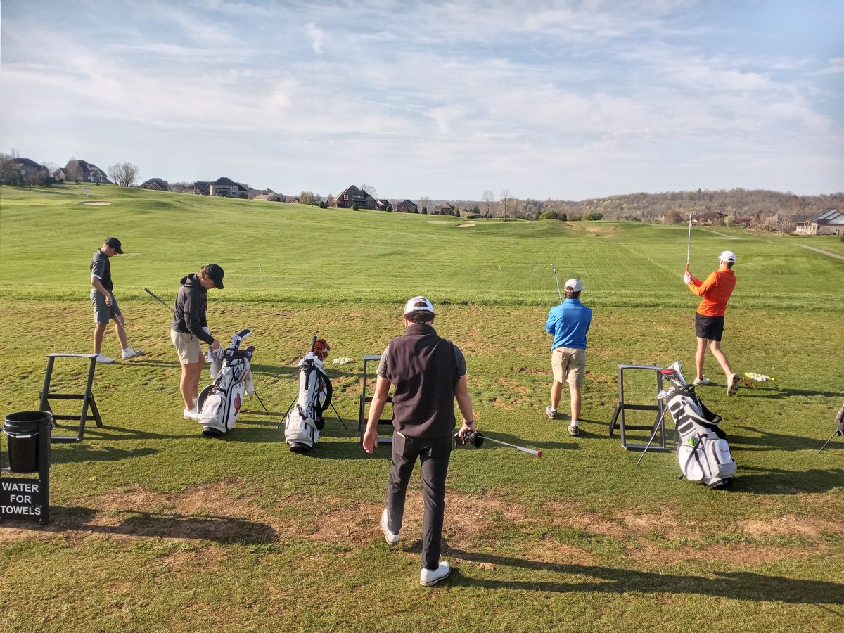 IN_TECHGOLF's tweet image. #ITMG getting loose at @bereacollege.  30 minutes to tip! Follow today for scoring updates