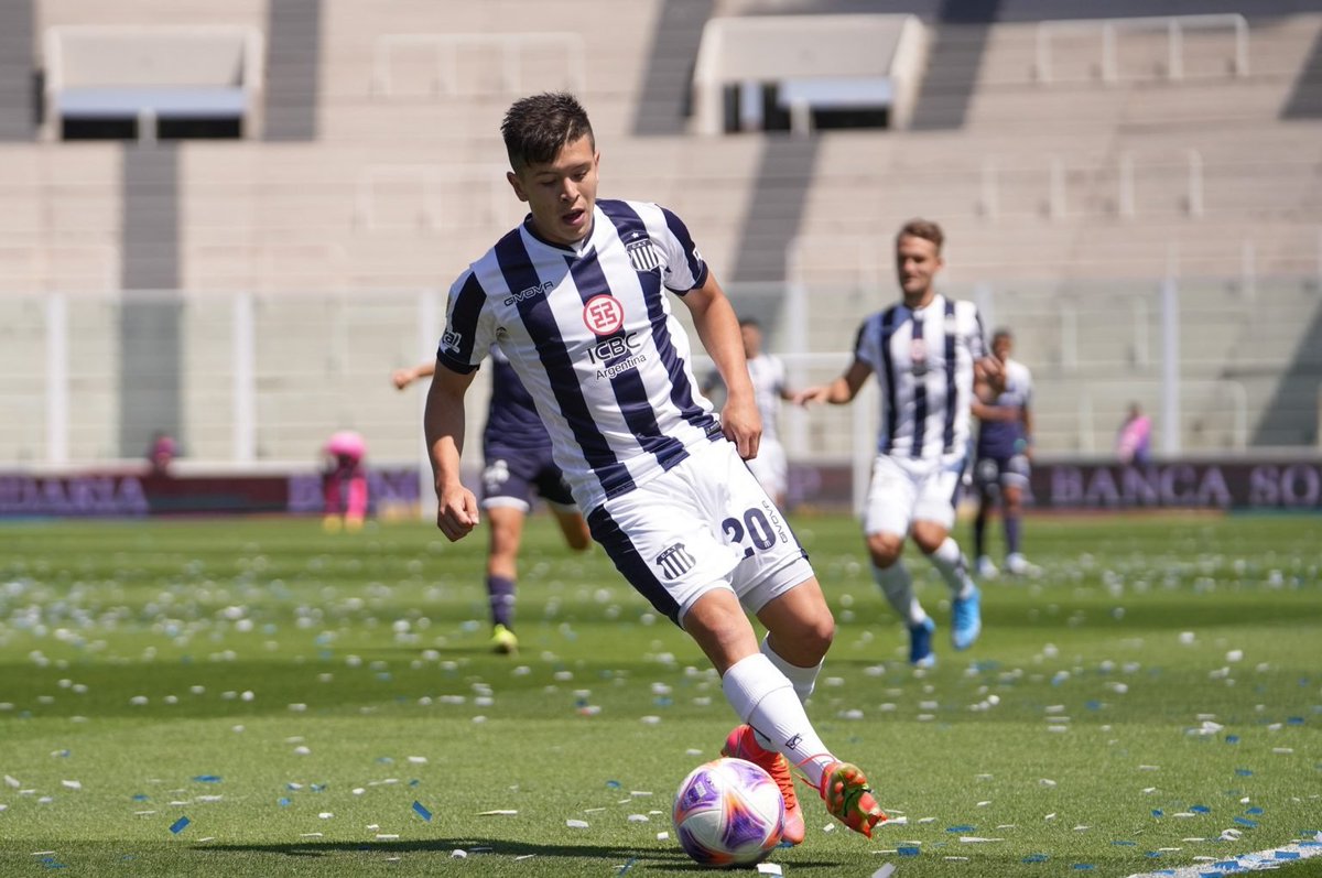 nachocaste_'s tweet photo. 👉🏻 Volvió a sumar minutos en Primera tras 154 días sin hacerlo.

🏴󠁧󠁢󠁳󠁣󠁴󠁿 El último partido oficial de Gonzalo Álvez en #Talleres había sido el 30 de octubre de 2022, en la final de la #CopaArgentina, frente a #Patronato.

⚽️ Ayer, ante #Instituto, ingresó a los 41' del ST, en lugar de Ramón Sosa.

👏🏻 ¡Clave para la "T" recuperar a este pibe!