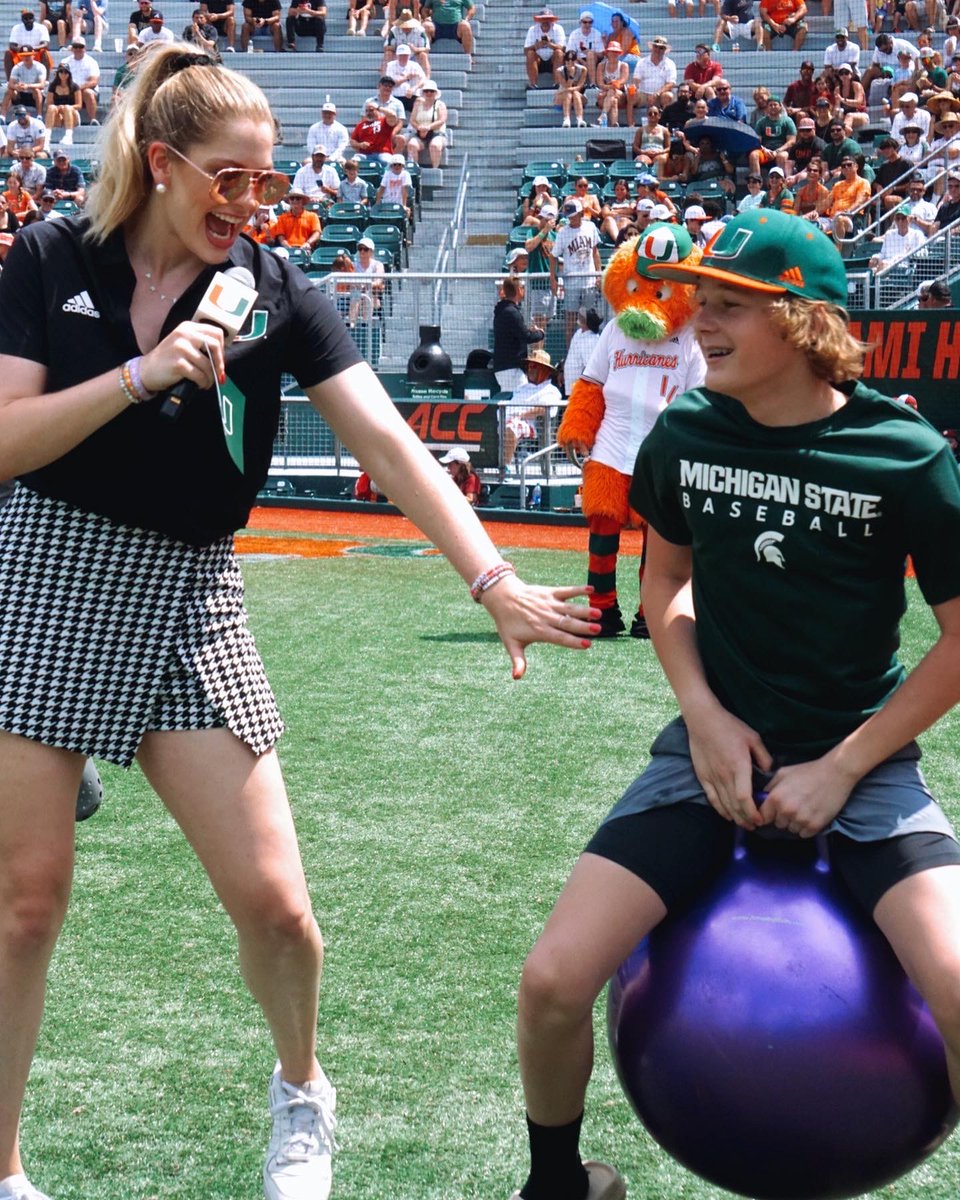 CameronDobbs's tweet image. Loving what I do and doing what I love! Nothing sweeter than a sunny Sunday series sweep against FSU! 🧹 #gocanes #miamibaseball #ingamehost #sportsreporter #onairpersonality @CanesBaseball