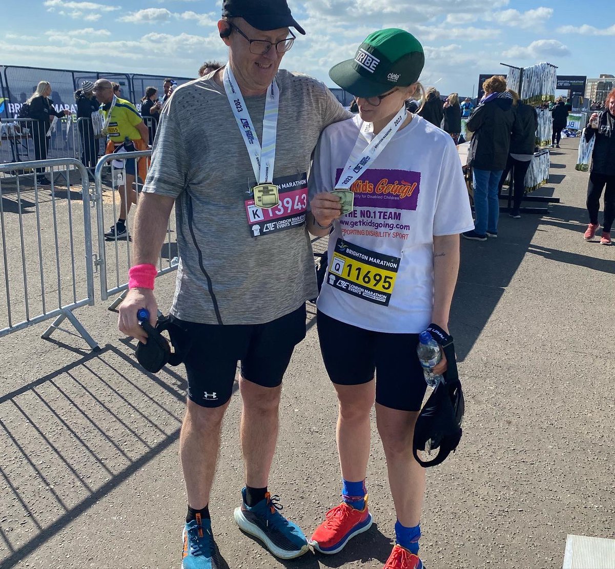 knight2530's tweet image. Medal Monday with my Dad after completing the @BrightonMarathn at the weekend! First time sub 4:30hr 🤩 #runr #MedalMonday @UKRunChat