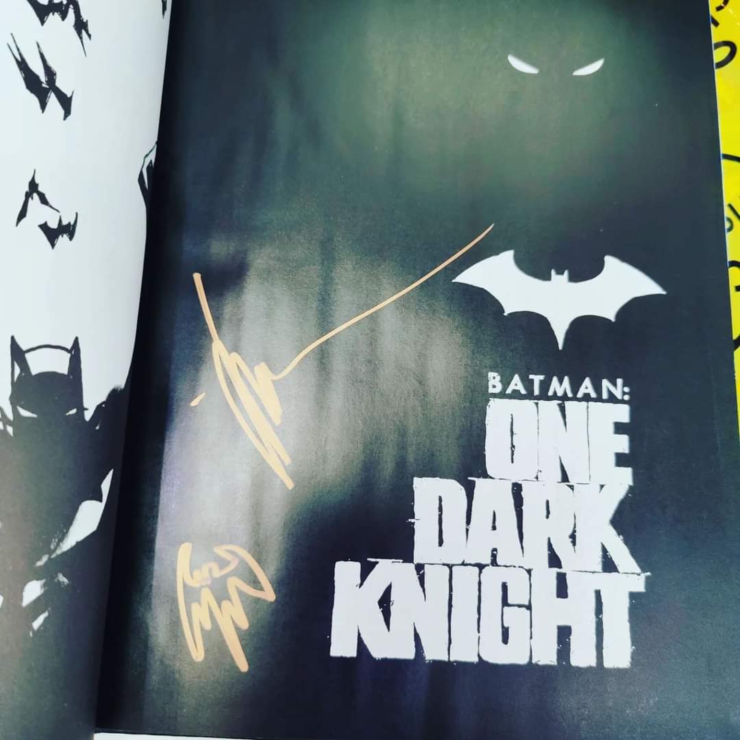 CEncountersUK's tweet photo. Unfortunately due to circumstances beyond our control Jock came to the Store Signing later in the afternoon than originally planned. If you did miss him... we have a limited quantity of Signed copies of One Dark Knight available in-store #batmanonedarkknight @Jock4twenty https://t.co/1TlYAdnVcH