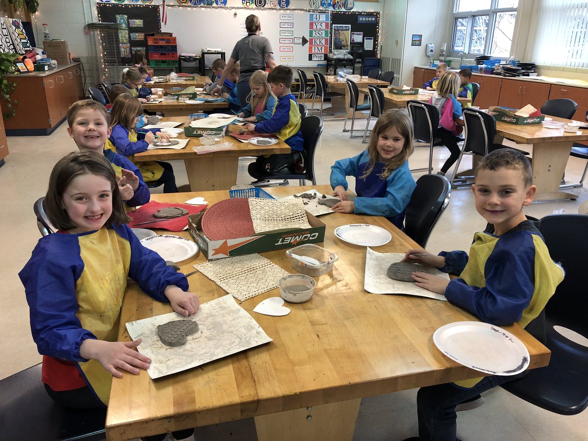 AndersonArtists's tweet photo. Kindergarteners got their hands dirty in Art today!  We created textured hearts out of clay. Later in we’ll add a hanger!  I’m grateful to have the help of several All Star parents in K, 1st, 2nd this week! #yes2tps #tpsand1 https://t.co/TmcxS3lEdU