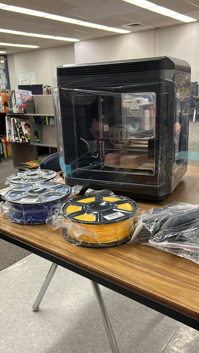 Big day in the WM Library Learning Commons, 3D printing is here, thanks WM school council, stem camp foundation and <a href="/BWilliams40052/">Brenda Williams</a> <a href="/makerbot/">MakerBot</a> <a href="/Westmount_ps/">WestmountPS</a>