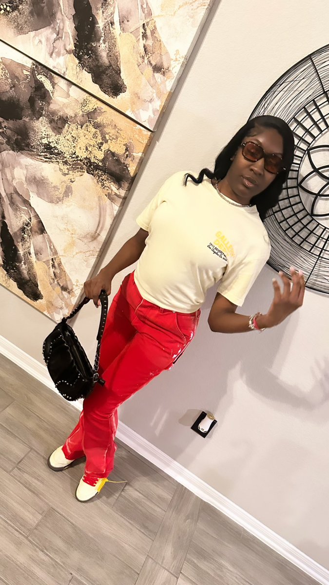 _Jaazmineeee's tweet image. fly b*tches need privacy ❤️‍🩹