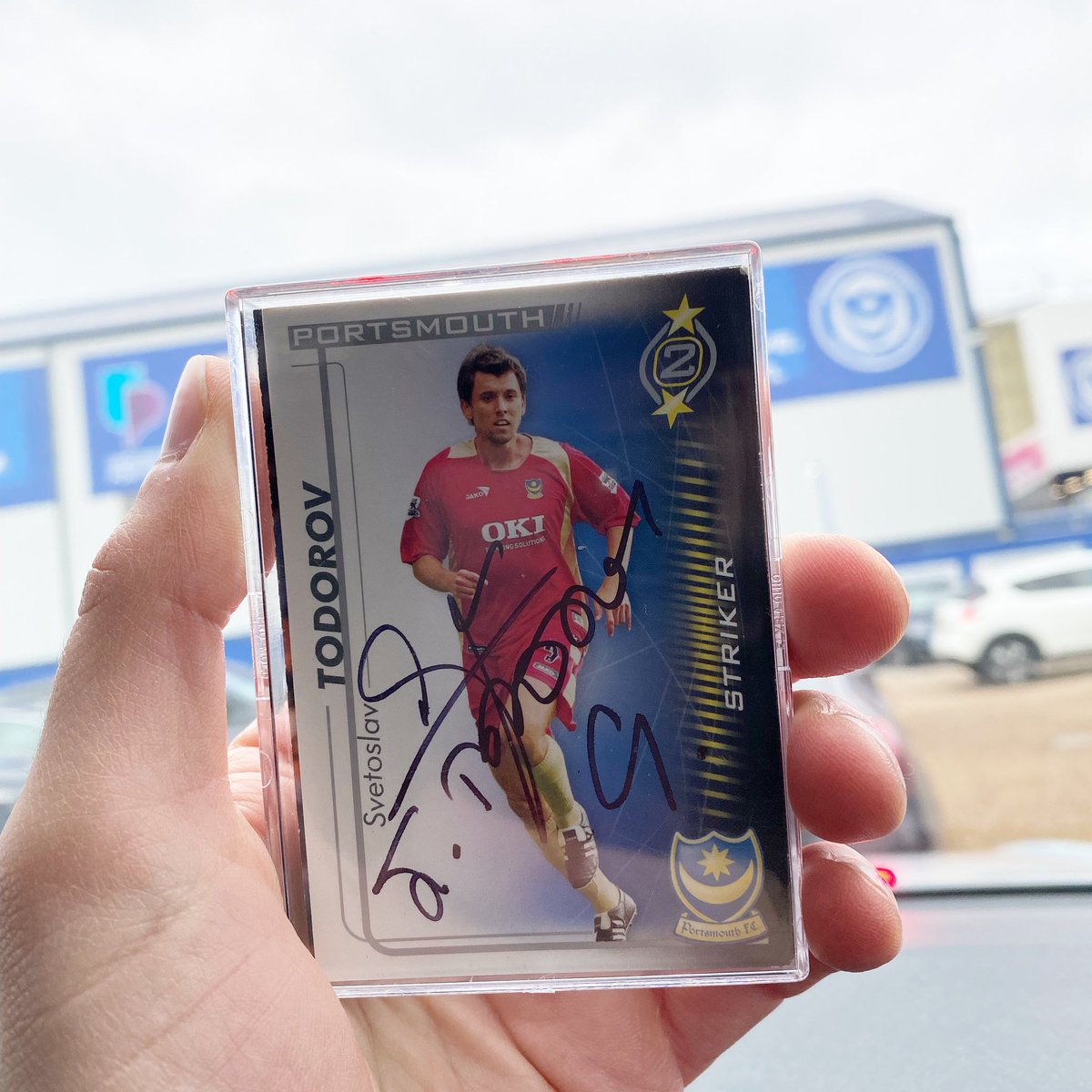 StickerDad's tweet photo. A couple of nice autos from the weekend’s celebrations. 
Massive thanks to Toddy and the Yak!

#Pompey https://t.co/weWpChVAYe