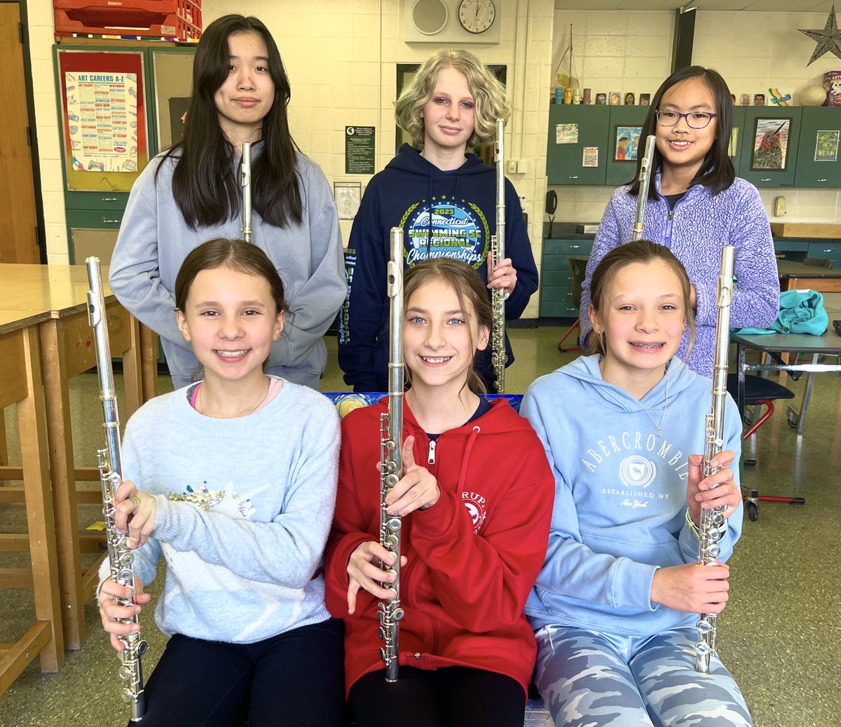 mcgeespartans's tweet photo. Did you know that McGee has its very own Flute Group?! 🎼 They practice each week and the group is led by Sydelle Holland. #wearemcgee #flutegroup #middleschoolband https://t.co/qr7Pdrq3jG