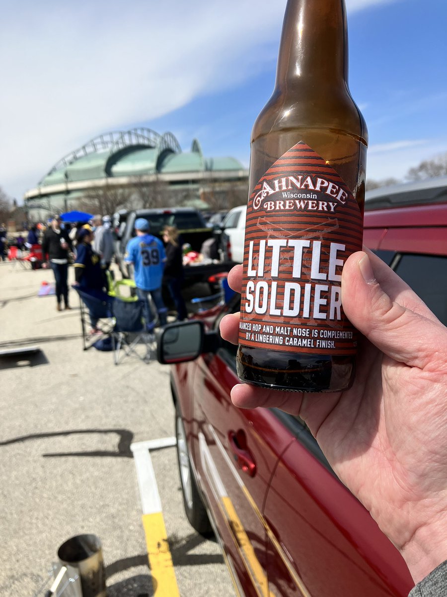 SchuetteAaron's tweet photo. #Brewers and #ahnapee Home Opener! https://t.co/j2EnEyac1q