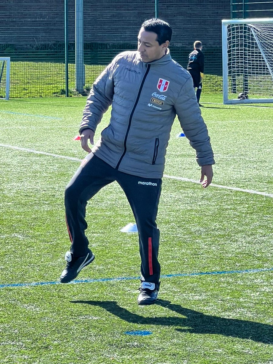 Peterbeardsleysoccerschool.com tweet media