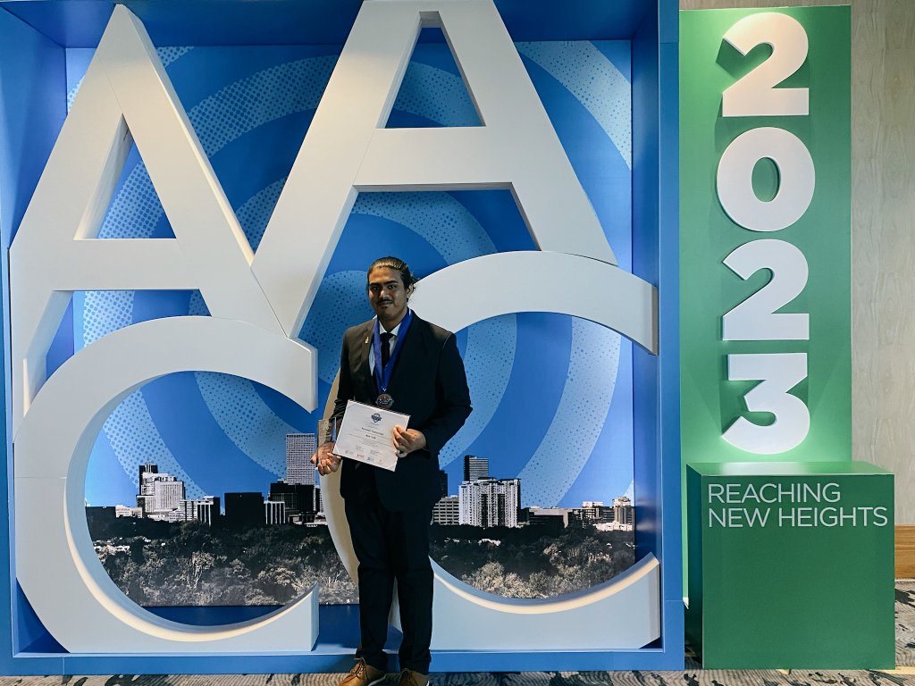 SHSChank tweet media