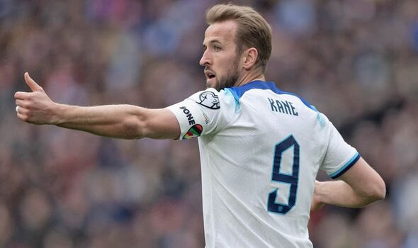 mysteryfootball's tweet image. If Harry Kane scores vs Everton tonight, we will give away a Mystery Football shirt to one lucky follower! 

To enter: 
1️⃣ RT this tweet
🤝 Follow us

Good luck! 🤞🏻