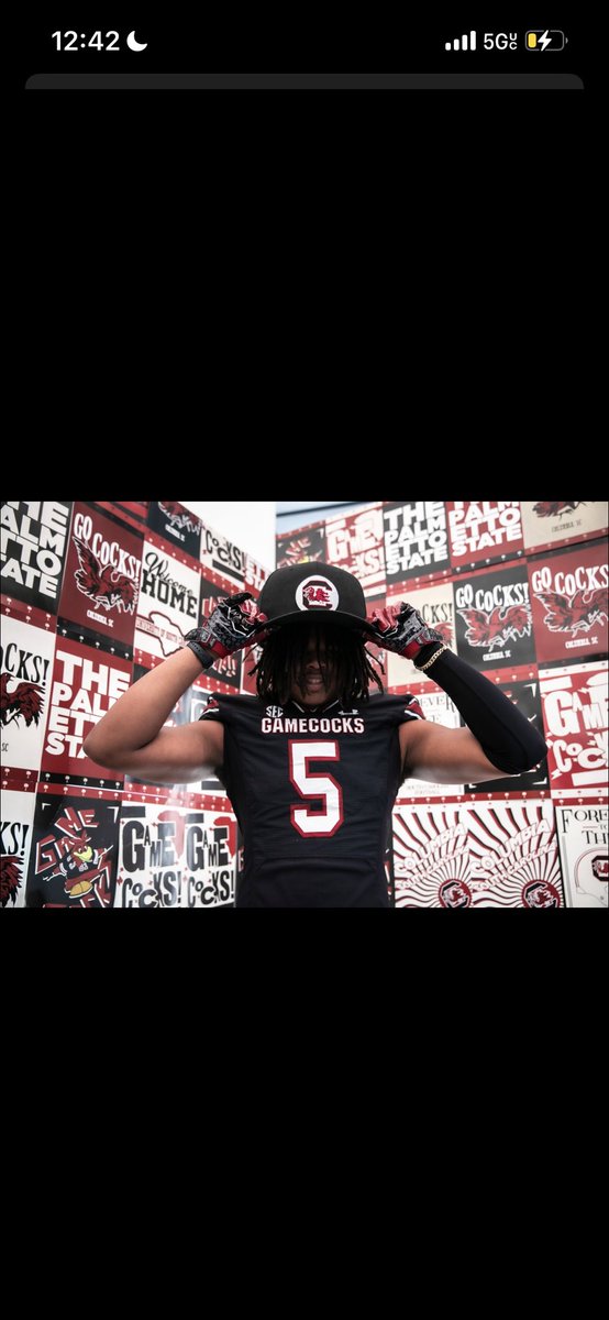 _Caleb_Williams's tweet photo. Great talk with @CoachLindsey and @CoachStoots I’m blessed to say I’ve been Offered a Scholarship to The University of South Carolina #GoGameCocks
@MHS_Warriors_FB https://t.co/IzHndUKveg