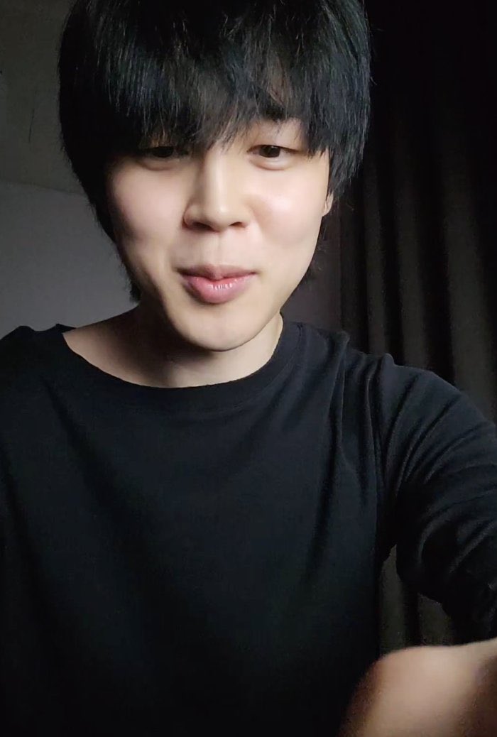 — Hilo con la traducción del weverse live de #JIMIN

🐥: En verdad, muchas gracias 💜

<a href="/BTS_twt/">방탄소년단</a>