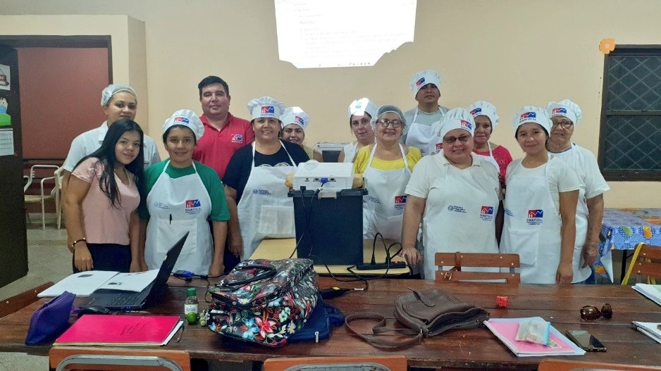 Sinafocal's tweet photo. 👩🏻‍💻 El @SINAFOCAL, en su rol de velar por la calidad de excelencia en la formación de sus beneficiarios, realizó el monitoreo de los cursos gratuitos que se vienen impartiendo en la ciudad de Asunción. Son 75 personas los beneficiarios, en su mayoría mujeres. 🧵 https://t.co/DbMkBHiASc