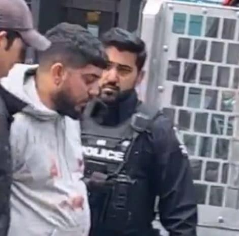 sentinelpatrol's tweet photo. March 2023. 32-year-old Inderdeep Singh Gosal charged with 2nd-degree murder after stabbing to death 37-year-old Paul Stanley Schmidt outside a Starbucks in Vancouver. The victim was stabbed in the stomach in front of his three-year-old daughter after asking a man not to vape around his child. Warning: Video is graphic.