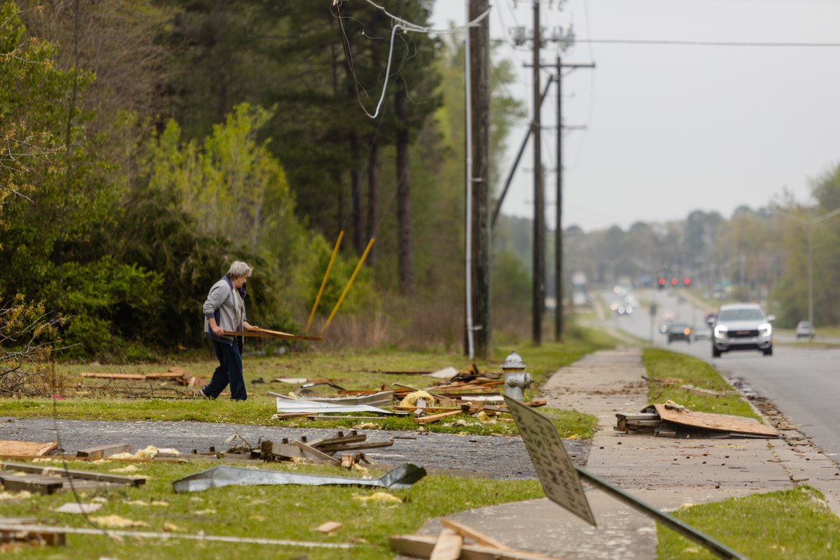 Day 3 of storm recovery. Little Rock wasn't the only community affected by Friday's EF-3 Tornado. It also ripped through parts of Sherwood. Residents spent their Monday morning working to pick up the pieces. #ARnews #arwx <a href="/THV11/">THV11</a>