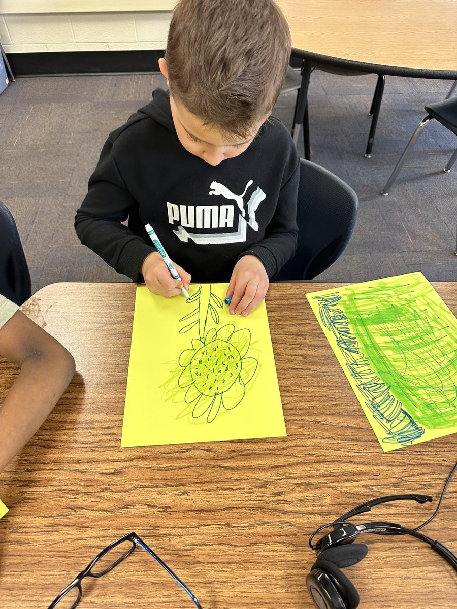 MrsKellyTwarog's tweet image. Turning our partner’s scribbles (failures) into something beautiful (successes). #FailureLeadsToSuccess #TeamCampi