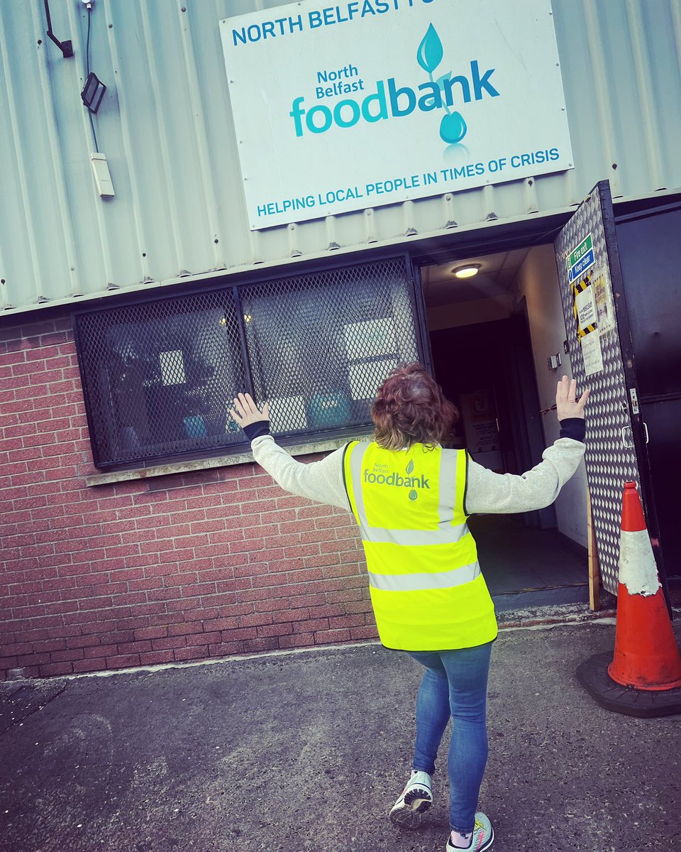 Hey there, foodbank fans!

Monday nights are 'sort' of a big deal at the North Belfast foodbank. Why, you ask? Because it's our warehouse sorting night, of course!

So, why not swing by and say hello and drop off your donations!

#trusselltrust #volunteers #stopukhunger