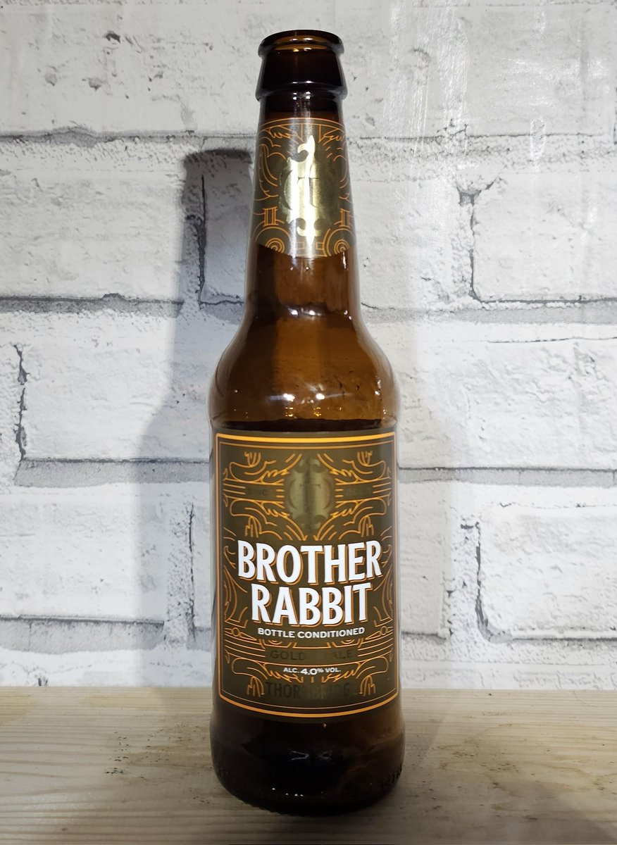 This #beerreview is for the 4% ABV Brother Rabbit, a bottle conditioned Golden Ale from @thornbridge

Full Review: youtu.be/UBrflM8j7Jk

Score: 8 out of 10

#Beer #BeerReview #Ale #CraftBeer #CraftBeerLife #RealAle #BeerLovers #BeerOClock #TeamGreatBeers #beerfans