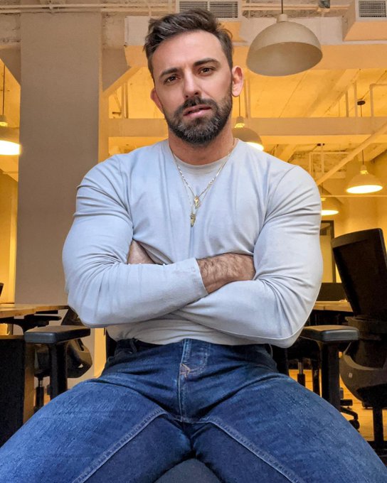 See me at my office 🫵🏻 https://t.co/UAxMyhuFsG