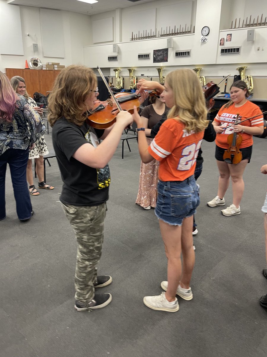 CHS Orchestra hosted CHS Music Partners today. What a beautiful partnership ❤️ Thanks Ms Hall-Rocha, Mr Martin and Ms Olson! ⁦<a href="/SanAngeloISD/">San Angelo ISD</a>⁩