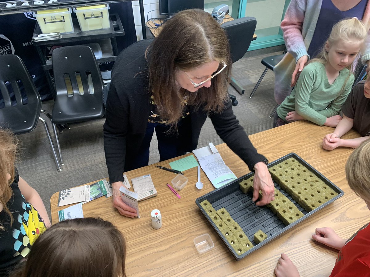 Some of our Grade 1’s and 3’s learning about tower gardens. #growingourownfood #HealthyEating #grizzlypride