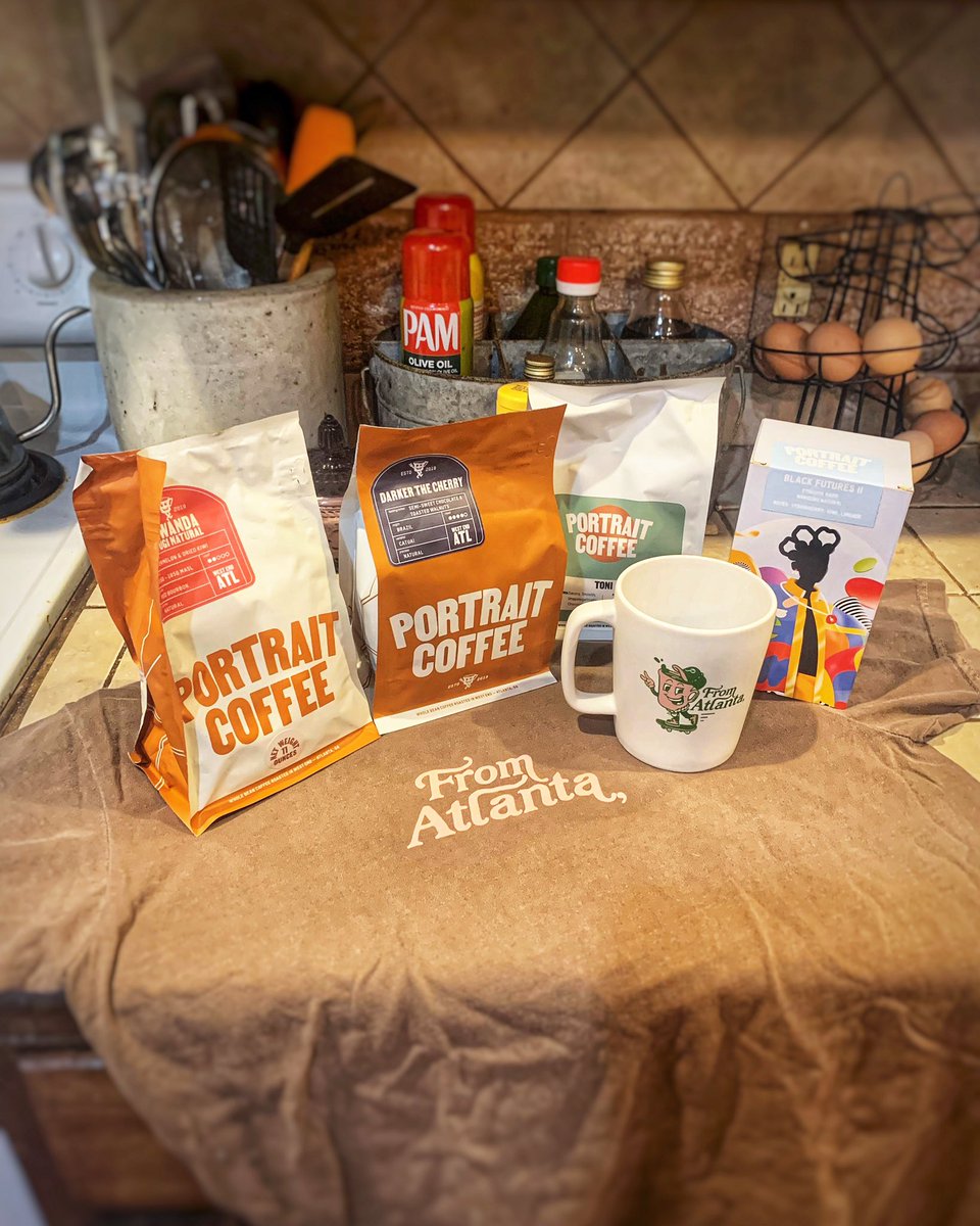 Karen Swallow Prior (Notorious KSP at The Priory) (@ksprior) on Twitter photo Came home to the best care package ever from @PortraitCoffee! (Thank you <a href="/JawnO/">John Onwuchekwa</a>! 😭😭😭) Came home to the best care package ever from @PortraitCoffee! (Thank you <a href="/JawnO/">John Onwuchekwa</a>! 😭😭😭)