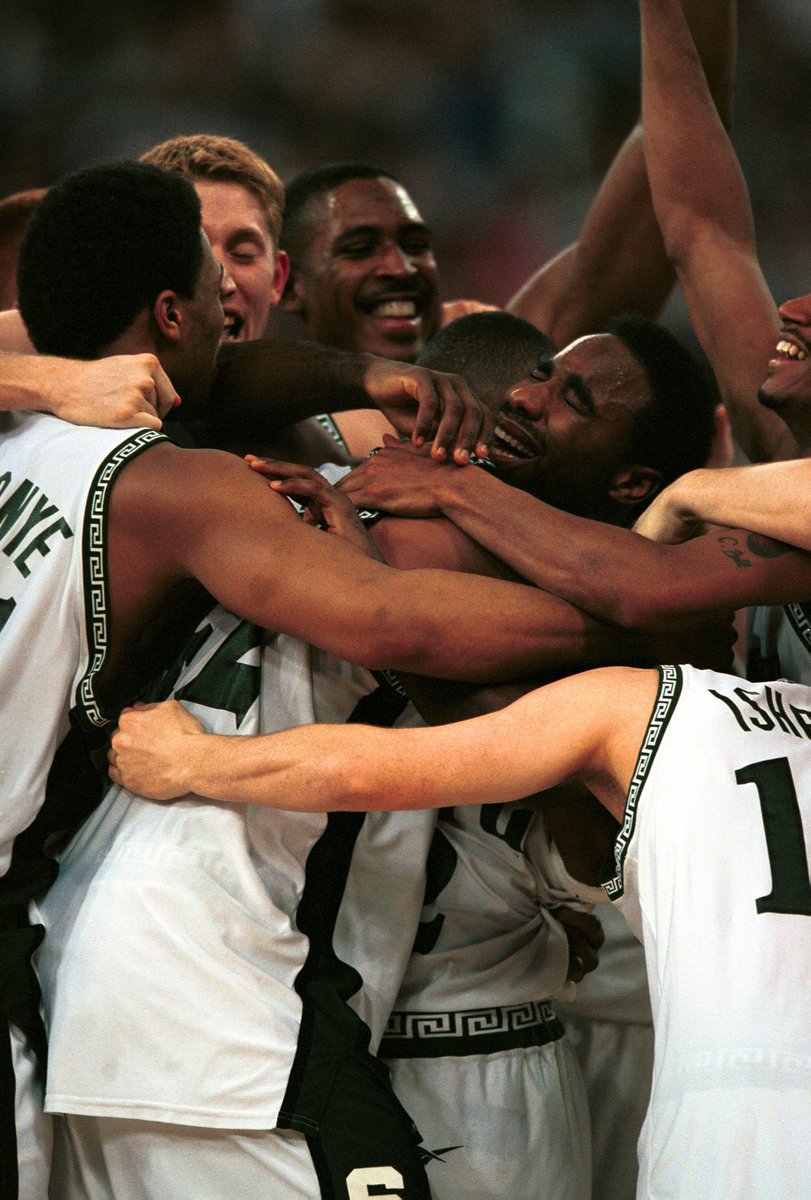 MSU_Basketball's tweet photo. OTD in 2000: National Champions 🏆 https://t.co/7Nm8oVWK6x