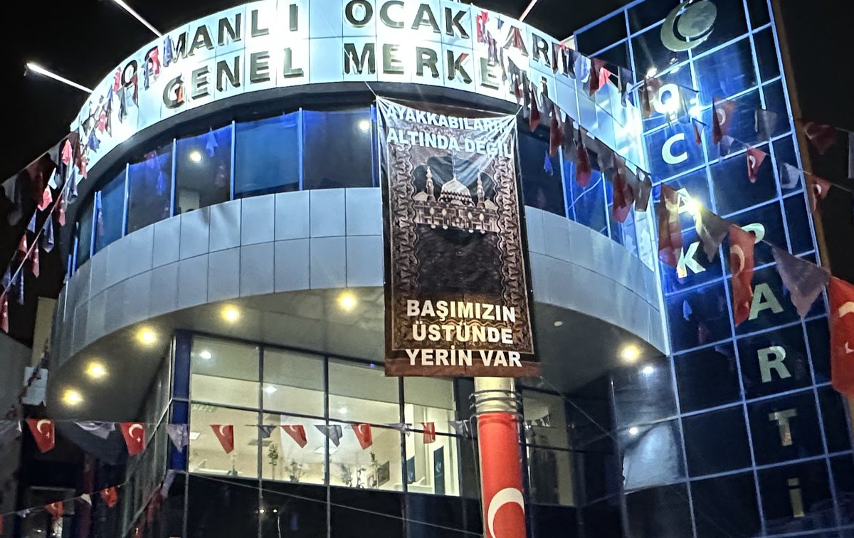 Milli Değerimiz #uzmanÇavuş Askerimiz, 
Manevi Değerimiz İslam’dır. 

Her İkisininde Başımızın Üstünde Yeri Var…

<a href="/hasandogan/">Hasan Doğan</a> <a href="/RTErdogan/">Recep Tayyip Erdoğan</a> <a href="/Akparti/">AK Parti</a> 
<a href="/Hayati_Yazici/">Hayati Yazıcı</a> <a href="/suleymansoylu/">Süleyman Soylu</a> <a href="/herkesicinCHP/">CHP 🇹🇷</a> <a href="/MHP_Bilgi/">MHP</a> <a href="/erkankandemir/">Erkan Kandemir</a> <a href="/huseyintanfer/">Hüseyin Tanfer 🇹🇷</a>