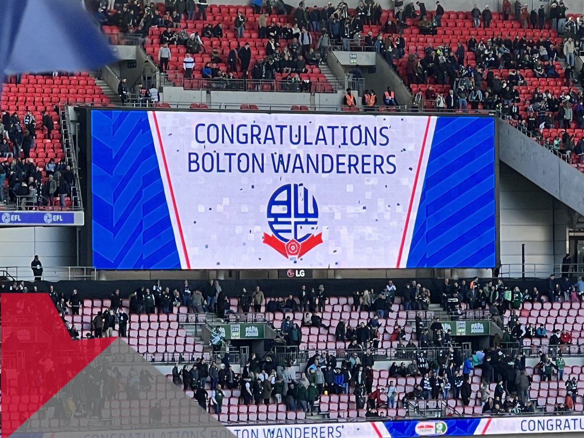 digicomm360's tweet photo. The crowd went wild as The Super Whites put 2 in the back of the net within minutes from the kick-off โฝ๐ฅ
๐followed by 2 more in the second half. what an experience! A privilege to join 35,000+ #Boltonians & #fans at the famous & immense #wembleystadium #bwfc #congratulations https://t.co/bTwxK5rg3J