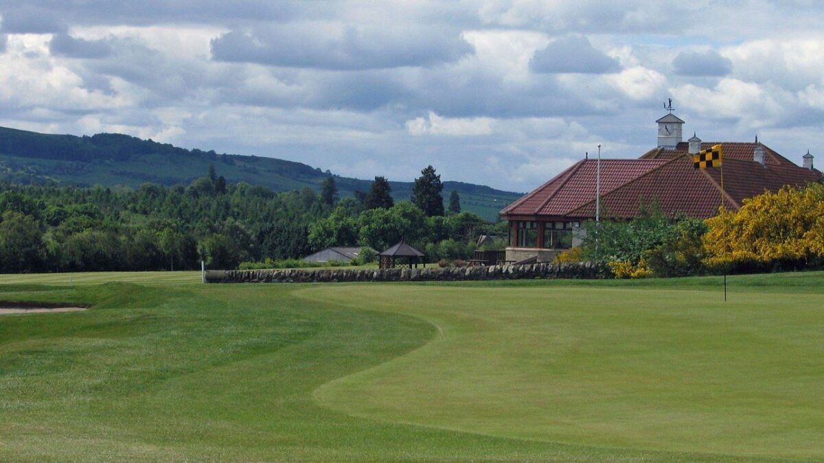 Delighted that the range has reopened <a href="/Elmwood_Golf/">Elmwood Golf</a> and I can offer my coaching services again this season. 

Available evenings and weekends. Drop me a message for availability and pricing.

10% discount for Elmwood members.