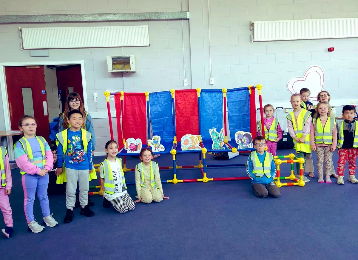 BuilderBookUk's tweet photo. A fantastic afternoon with children and staff at @CroxtethGems delivering our @BuilderBookUk Eurovision workshops. We all had a great time. #Eurovision2023 #EuroLearn #EuroStreet #LivLitCycle @CultureLPool @PlayMpac @BillingReeves @TNLComFund @JudeLennonBooks https://t.co/Q97Rni83Or