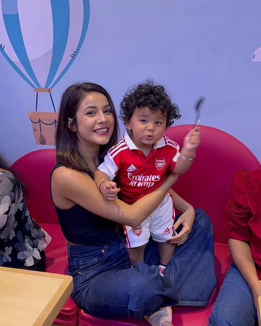 #ShehnaazGill posted these cute pictures while wishing #BhartiSingh and #HaarshLimbachiyaa’s son Laksh on his birthday.

<a href="/ishehnaaz_gill/">Shehnaaz Gill</a>