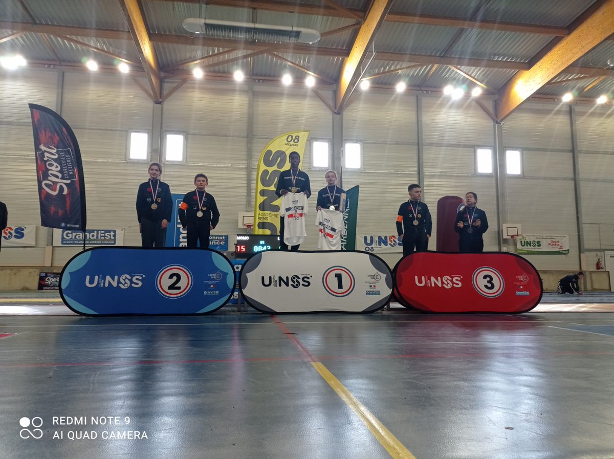 triouzoune's tweet photo. Un grand bravo à notre équipe de l'association sportive du collège, championne de France Educ-escrime sport partagé @aclimoges @DSDEN19 @triouzoune https://t.co/nrglMrvmED