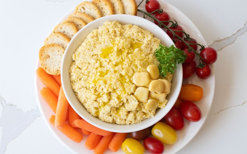 The main ingredient in our delicious homemade hummus isn’t what you think: cento.com/recipes/appeti…
