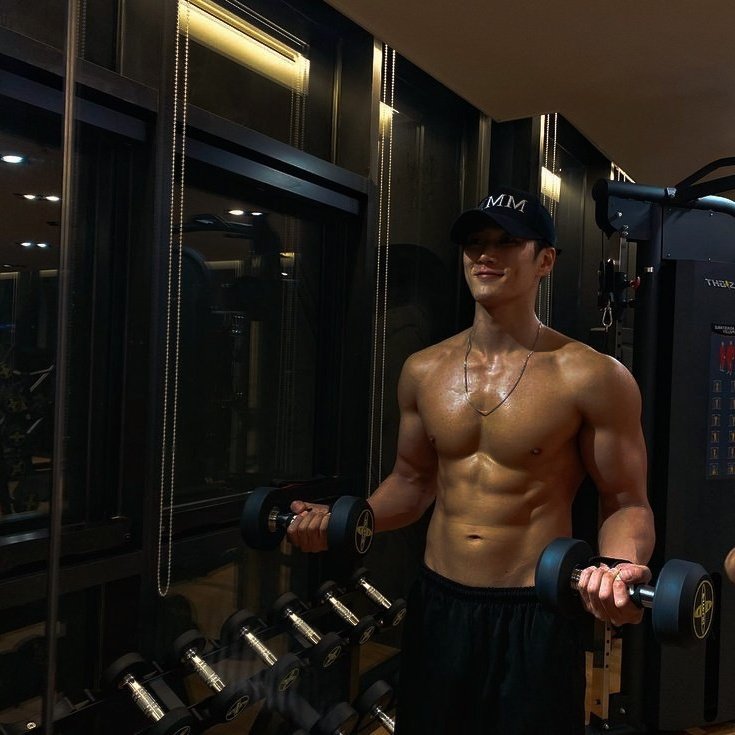 B0XINGPAPI's tweet image. ‍ 

                 𝐋𝐈𝐌 𝐉𝐔𝐍𝐇𝐎        

             𝗍𝗁𝖾 𝖻𝗈𝗑𝗂𝗇𝗀 𝖻𝖾𝖺𝗌𝗍.                          
             𝗍𝗈𝗉 𝗇' 𝗁𝖺𝗋𝖽 𝗄𝗂𝗇𝗄𝗌.
             𝟤,𝟢𝟥𝗆, 𝟥𝟧 𝗒𝖾𝖺𝗋𝗌 𝗈𝗅𝖽.
             𝖺 𝖿𝖾𝗆𝖻𝗈𝗒 𝖼𝗈𝗅𝗅𝖾𝖼𝗍𝗈𝗋.

⠀