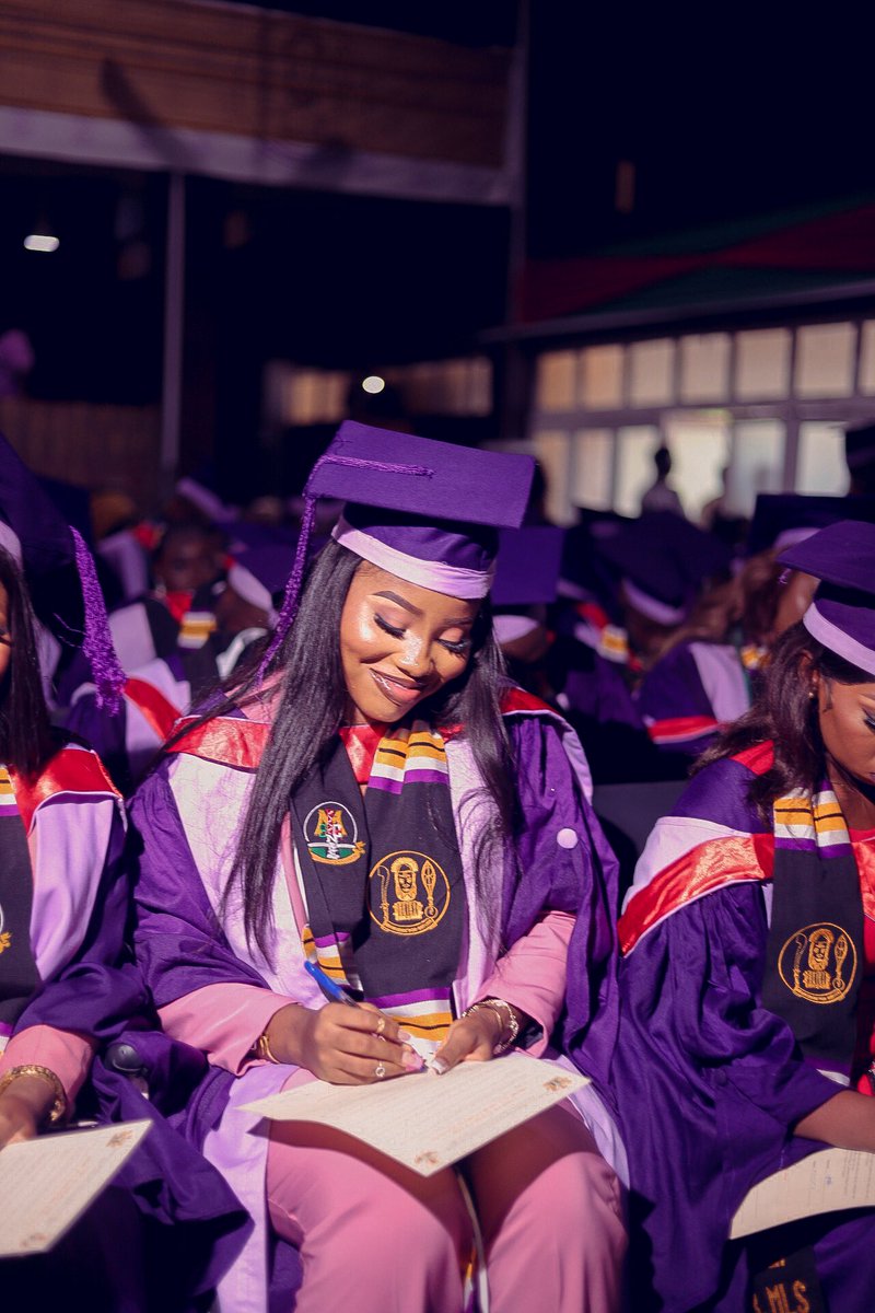 The fit girl tweet media