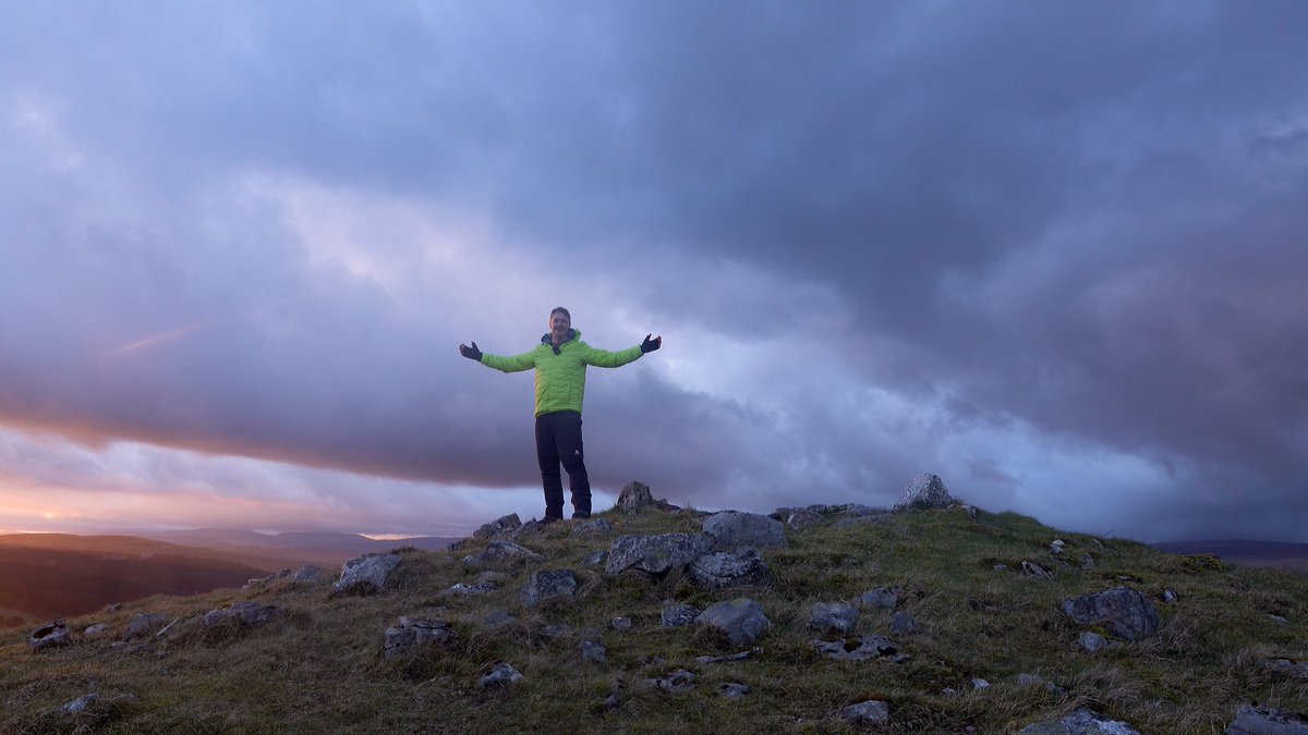 thewalkingkev's tweet photo. Wild camping on the weekend with some amazing skies.
#wildcamping #breconbeacons #soloexploring #oex #getoutside #southwales https://t.co/MJ5PgZroPY